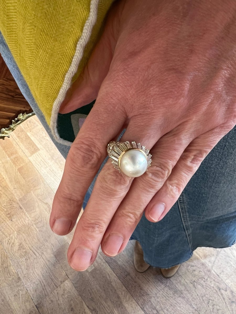 Bague Cocktail Vintage Perle 12 mm Diamants 2.30 Carats Or Jaune 18 Carats - Castafiore