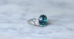 Bague Cocktail Zircon bleu et diamants sur platine - Castafiore
