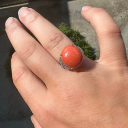 Bague corail, platine et diamants - Castafiore