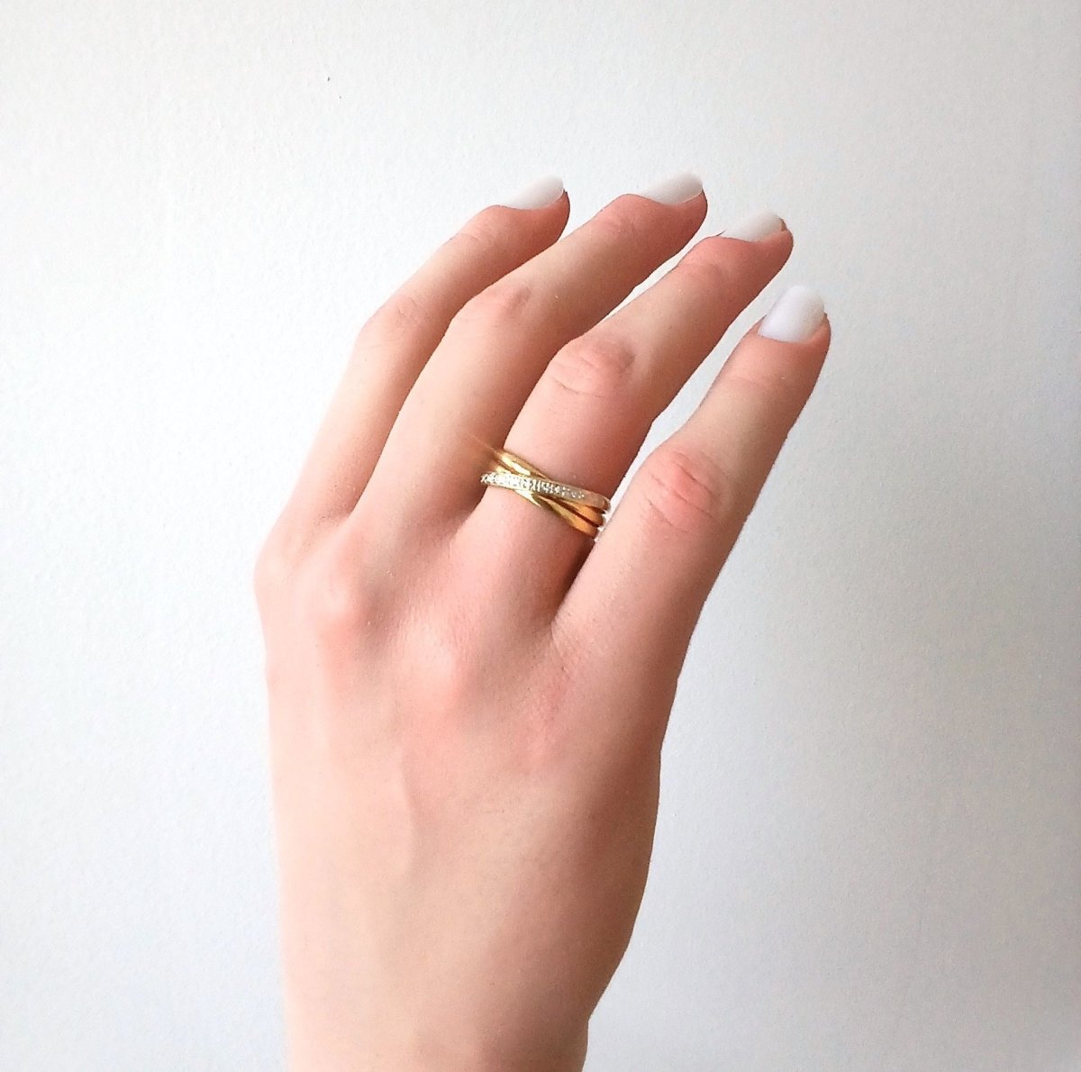 Bague croisée en or jaune et diamants - Castafiore