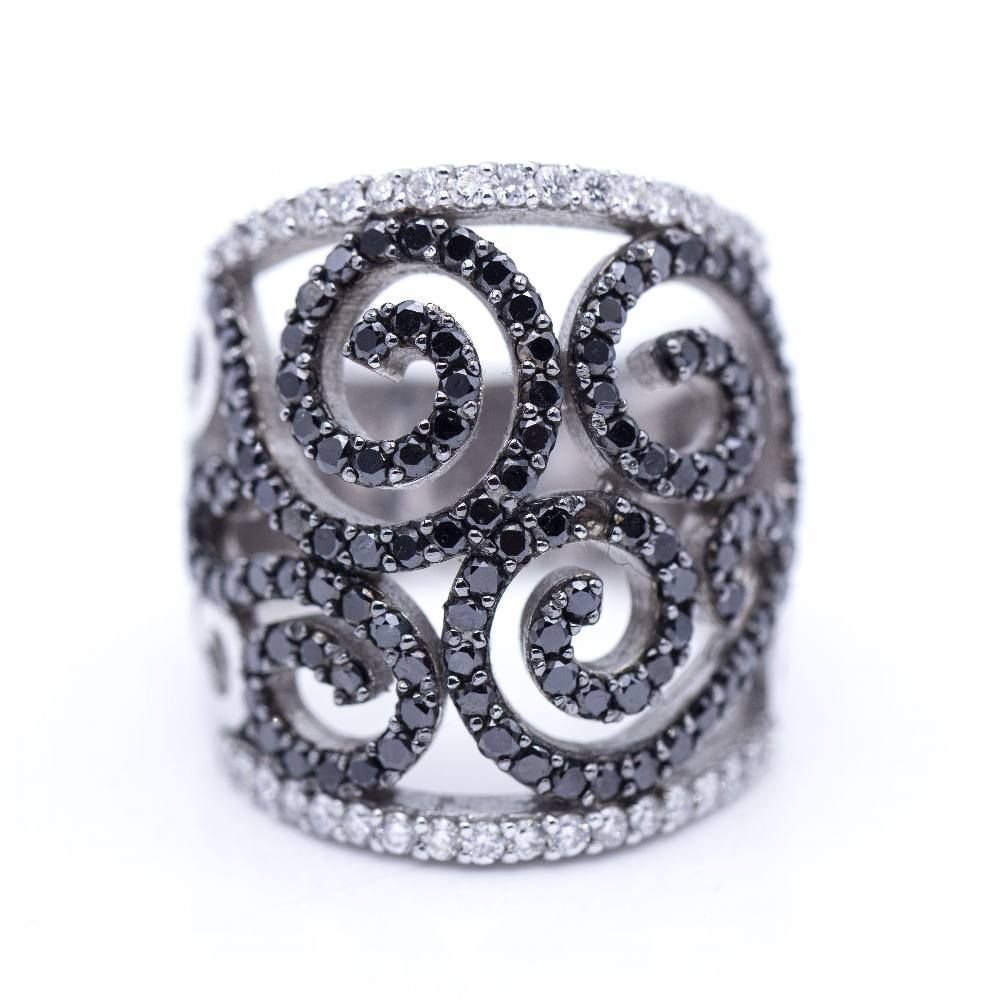 Bague CROWN en or blanc avec diamants blancs et noirs - Castafiore