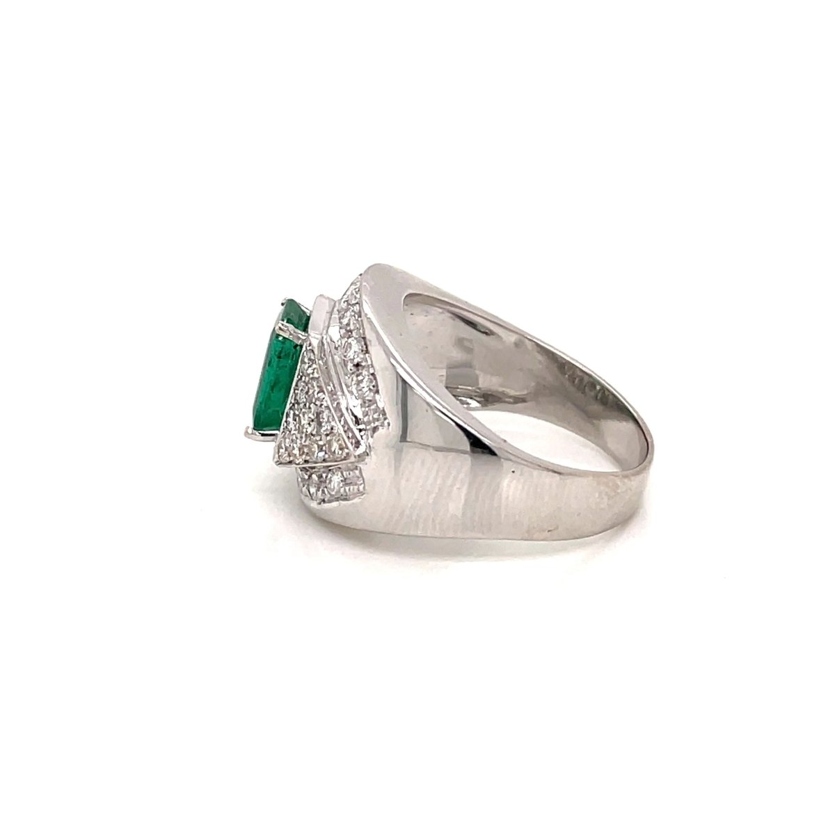 Bague de cocktail rétro en émeraude colombienne et diamant - Castafiore