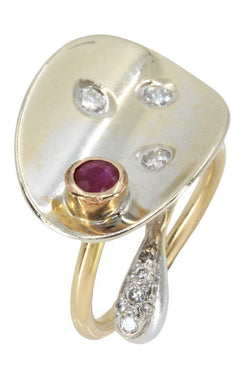 BAGUE DE CRÉATEUR RUBIS ET DIAMANTS - Castafiore