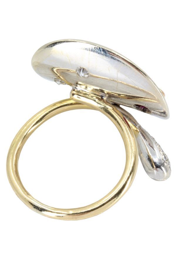 BAGUE DE CRÉATEUR RUBIS ET DIAMANTS - Castafiore