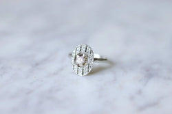 Bague de fiançailles ovale Art Deco platine or blanc et diamants - Castafiore