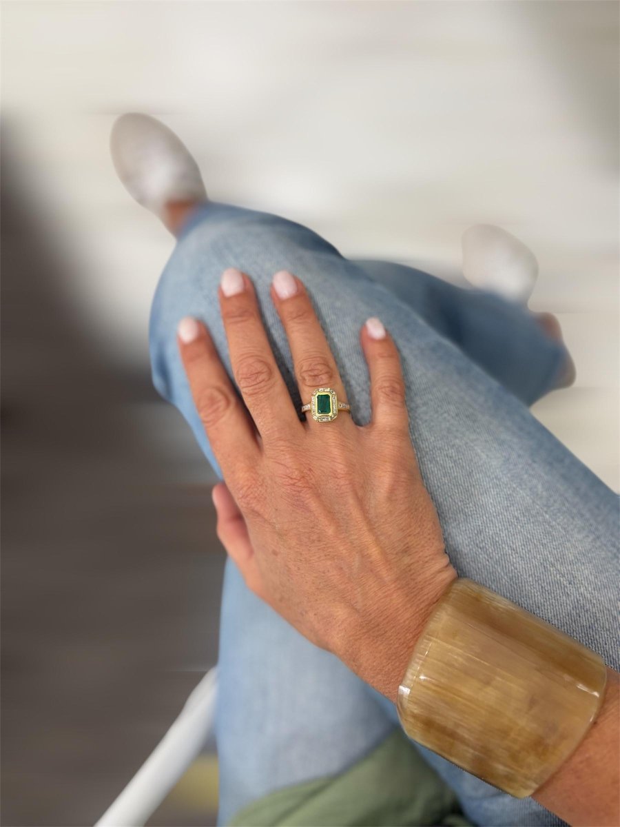 Bague de fiançailles rétro à diamant émeraude - Castafiore