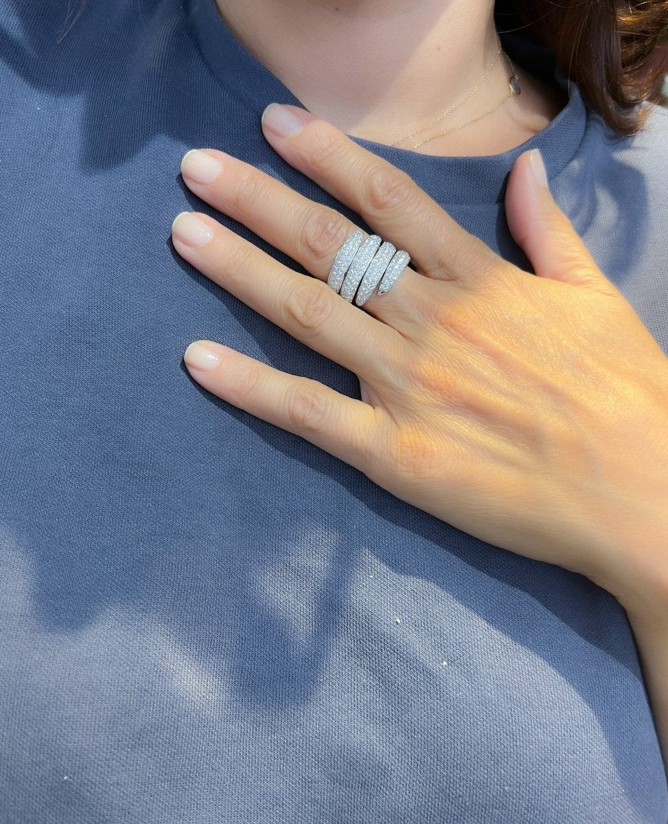 Bague de la maison Chaumet, collection Tango en diamant - Castafiore