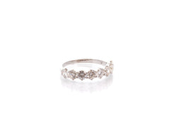 Bague Demi alliance en or blanc et diamants - Castafiore