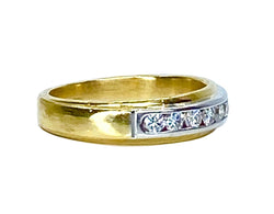 Bague Demi - Alliance en or jaune et diamants - Castafiore