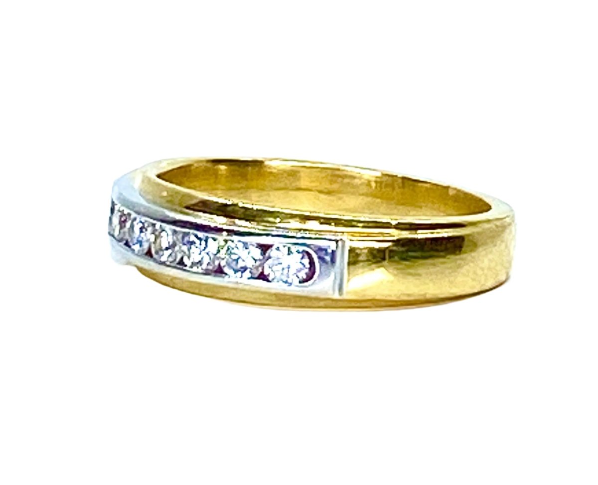 Bague Demi - Alliance en or jaune et diamants - Castafiore