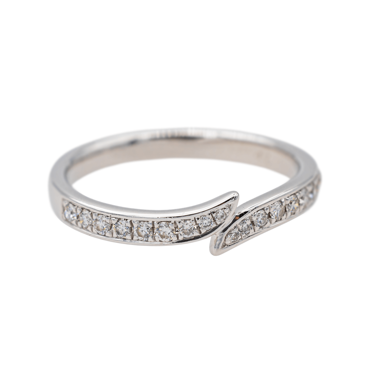 Bague Demi alliance en platine et diamant - Castafiore
