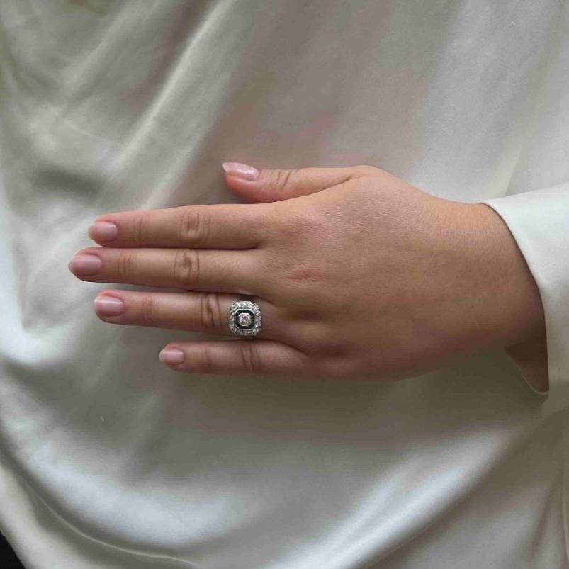 Bague diamants et saphirs calibrés en Or et platine - Castafiore