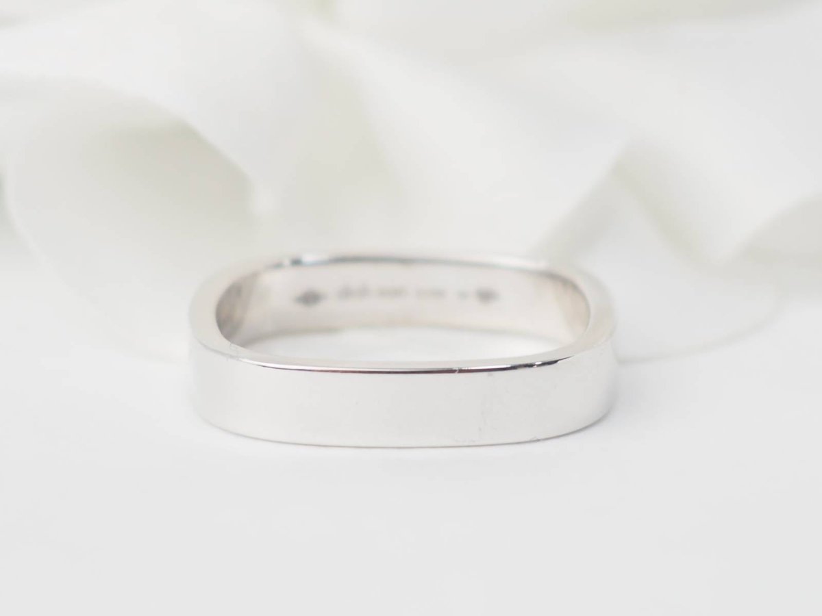 Bague Dinh Van carrée en or blanc - Castafiore