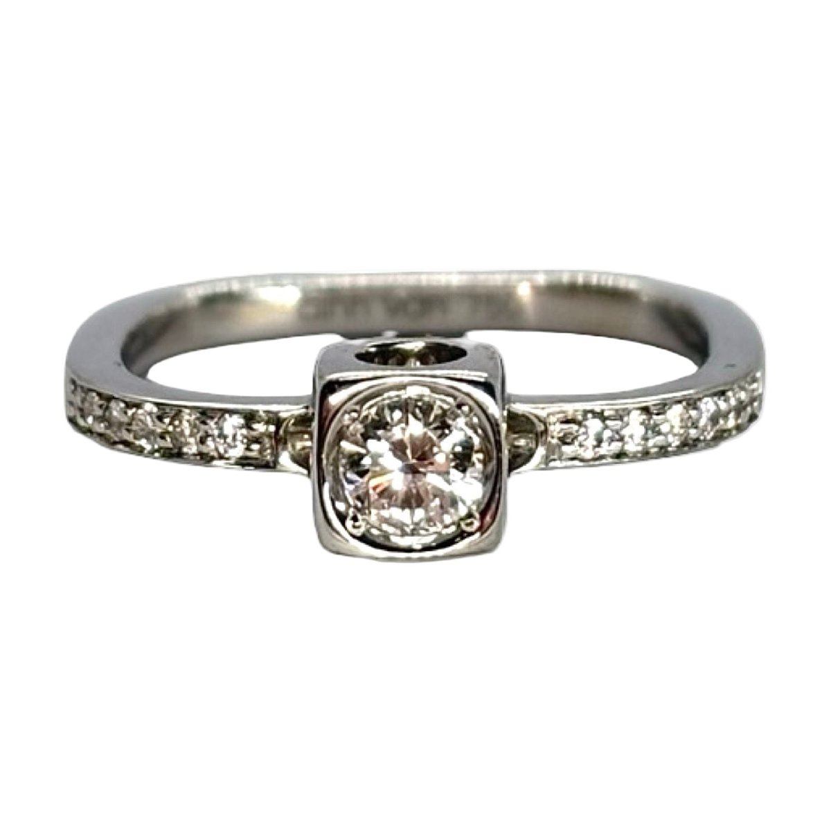 Bague DINH VAN "Le cube" en or blanc et diamants - Castafiore