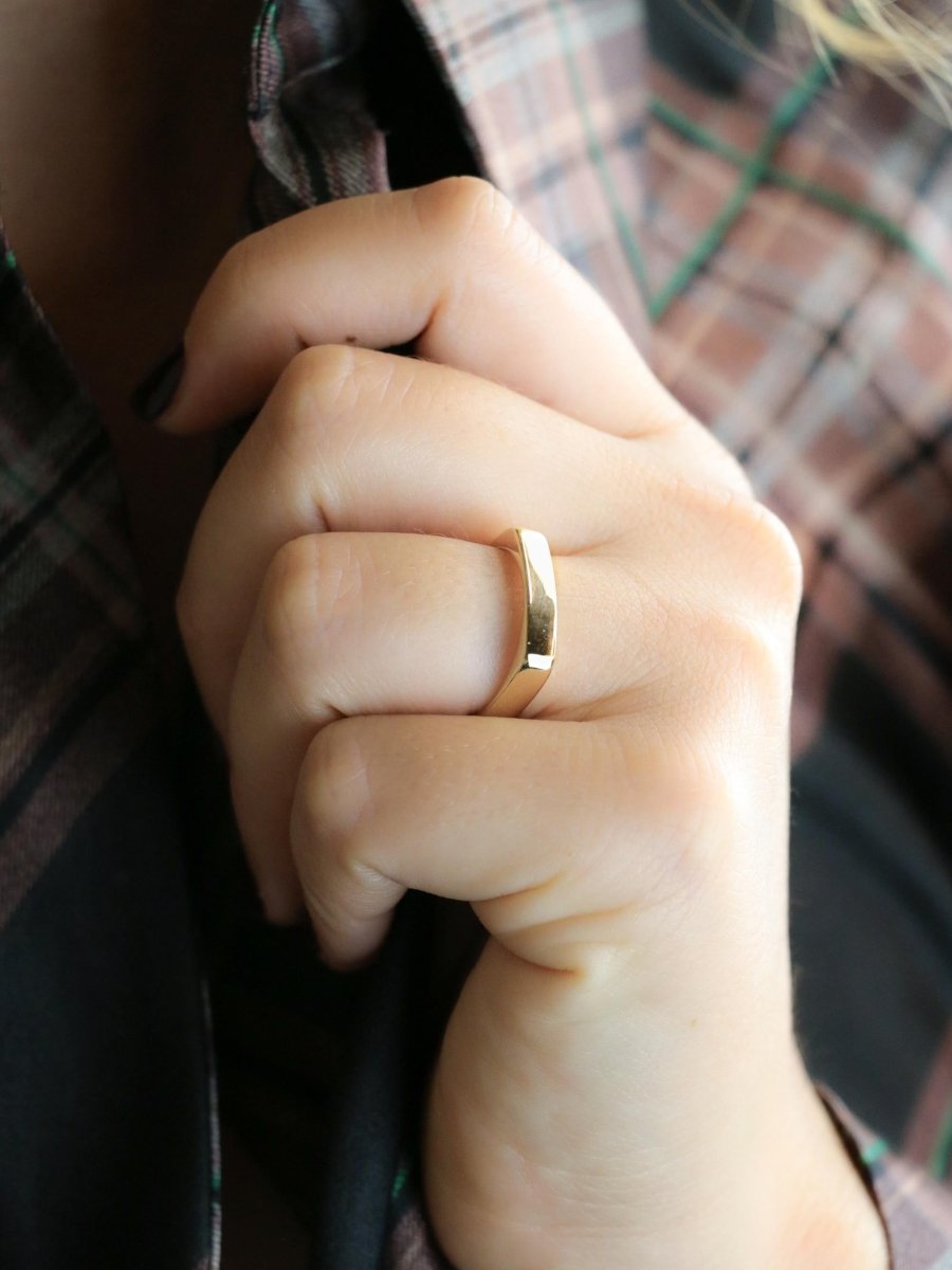 Bague DINH VAN Pierre Cardin carrée en or jaune - Castafiore