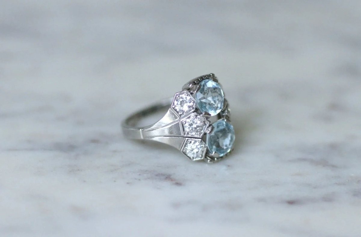 Bague dôme Art Deco aigue - marine et diamant - Castafiore