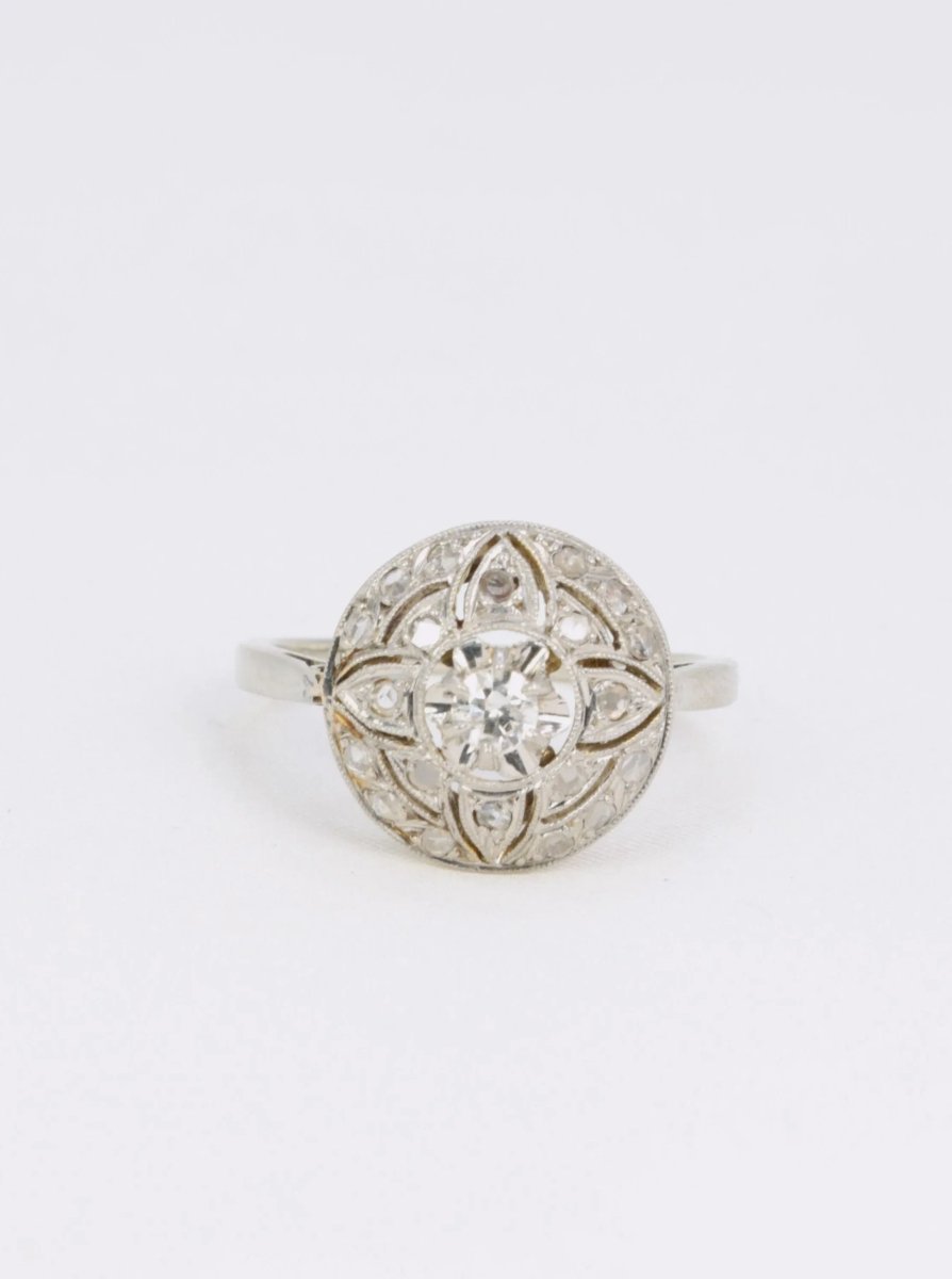 Bague dôme Belle Epoque en or et diamants - Castafiore