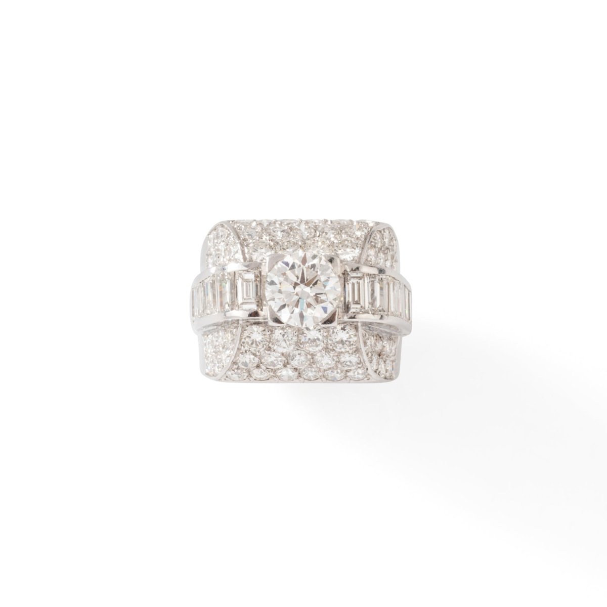 Bague Dôme carré en platine et diamants - Castafiore