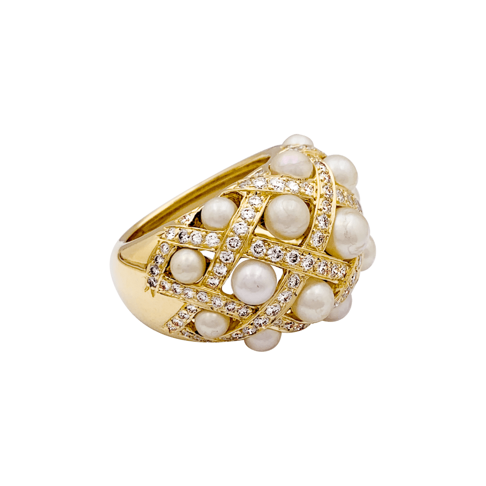 Ring Chanel, "Baroque", yellow gold, diamonds and pearls.