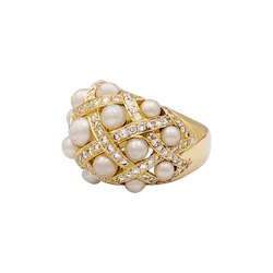 Ring Chanel, "Baroque", yellow gold, diamonds and pearls.