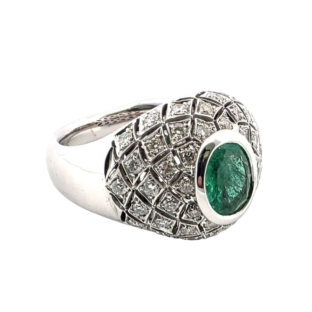 Bague Dôme en or blanc, émeraude et diamants - Castafiore
