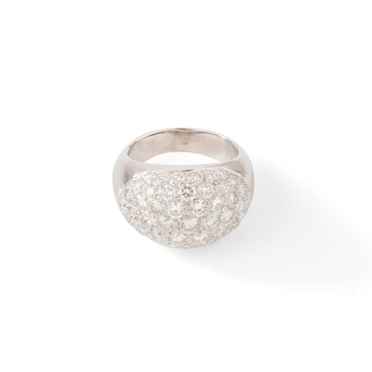 Bague Dôme en or blanc et diamants - Castafiore