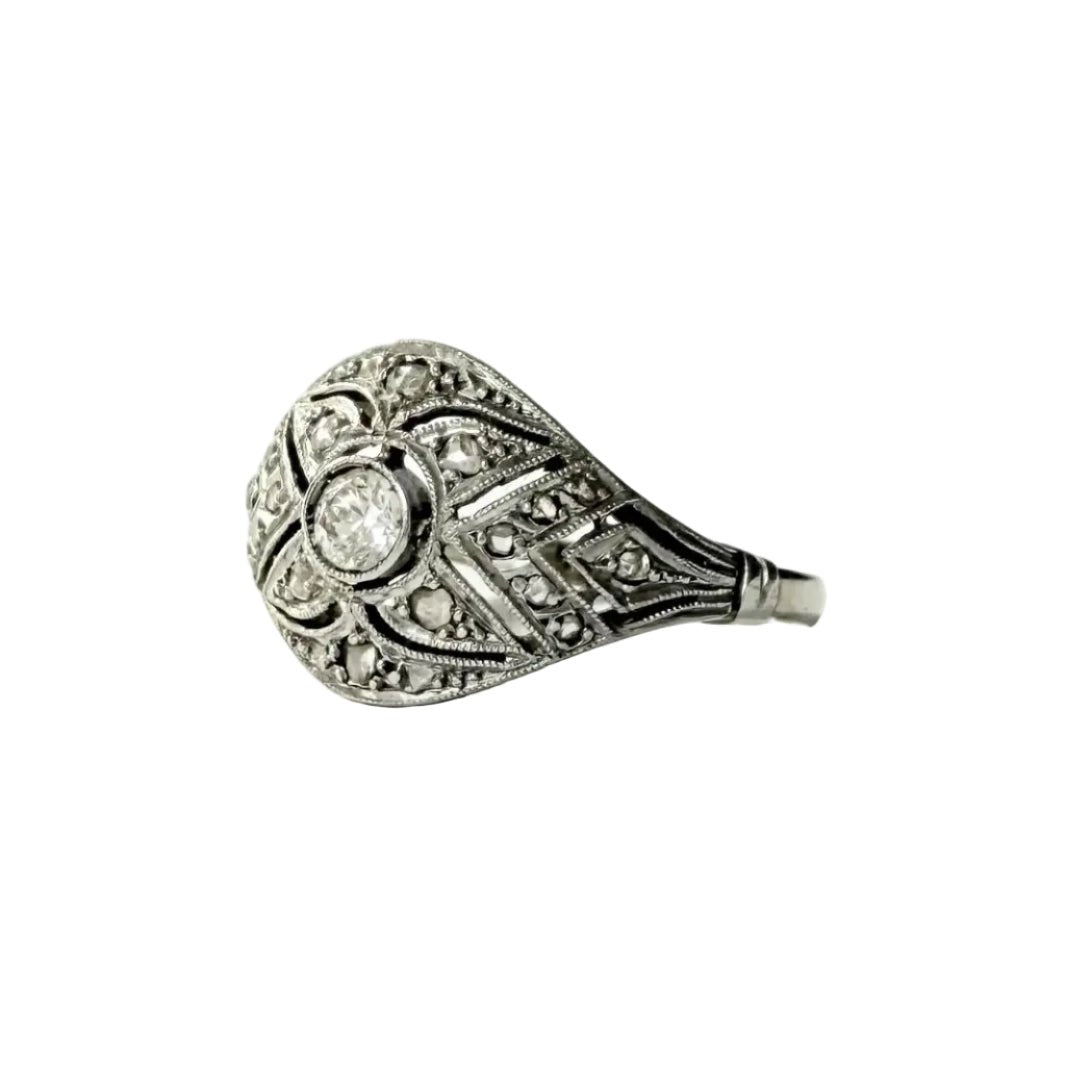 Bague Dôme en or blanc et diamants - Castafiore