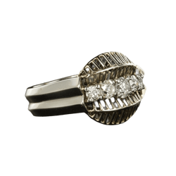 Bague Dôme en or blanc et diamants - Castafiore