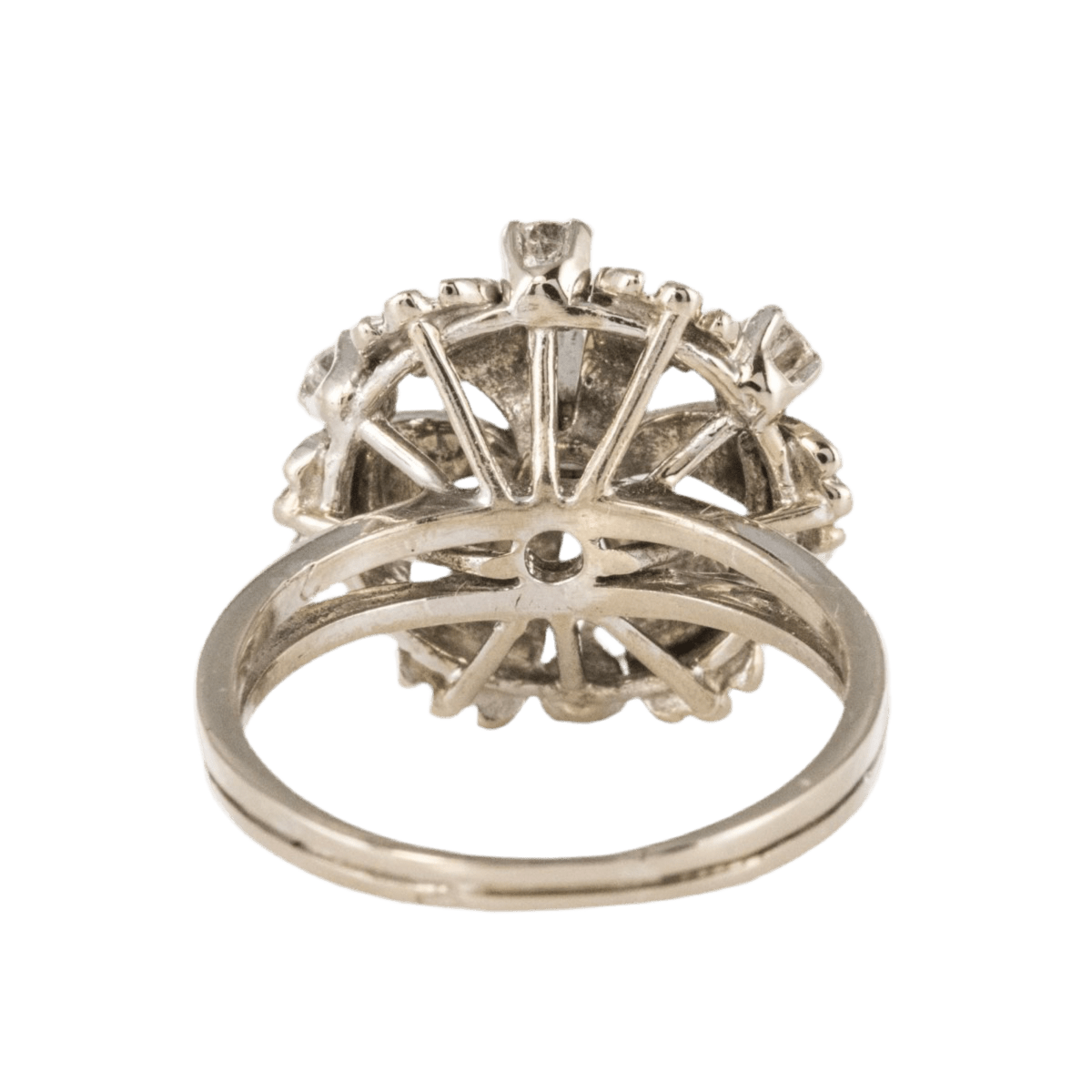 Bague Dôme en or blanc et diamants - Castafiore