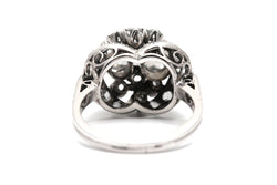 Bague Dôme en or blanc et diamants - Castafiore