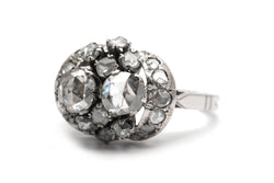 Bague Dôme en or blanc et diamants - Castafiore