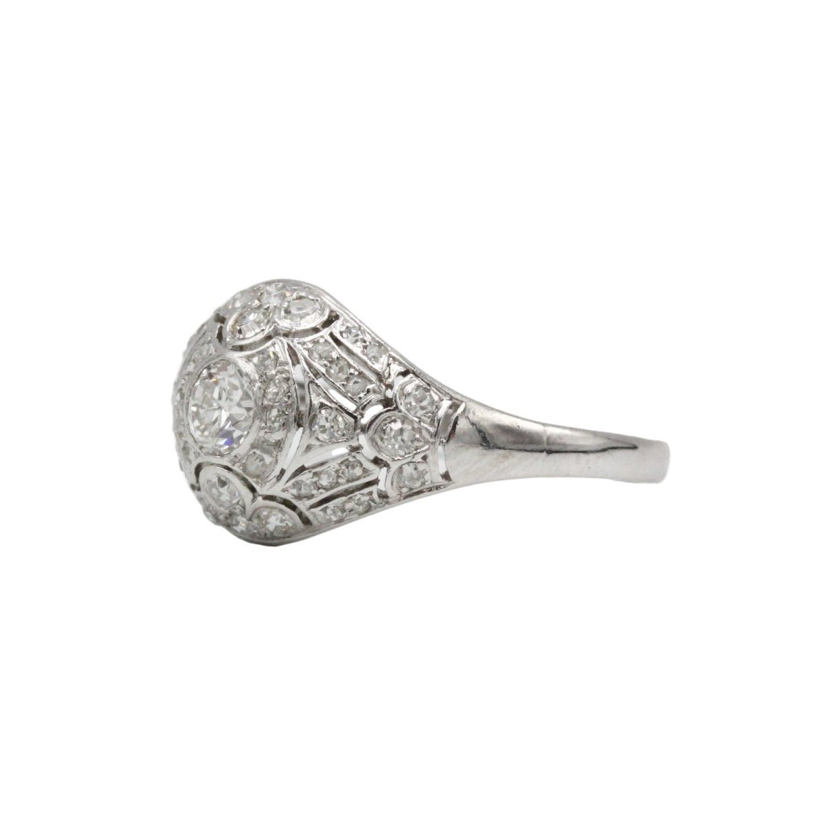 Bague Dôme en or blanc et diamants - Castafiore