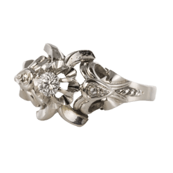 Bague Dôme en or blanc et diamants - Castafiore