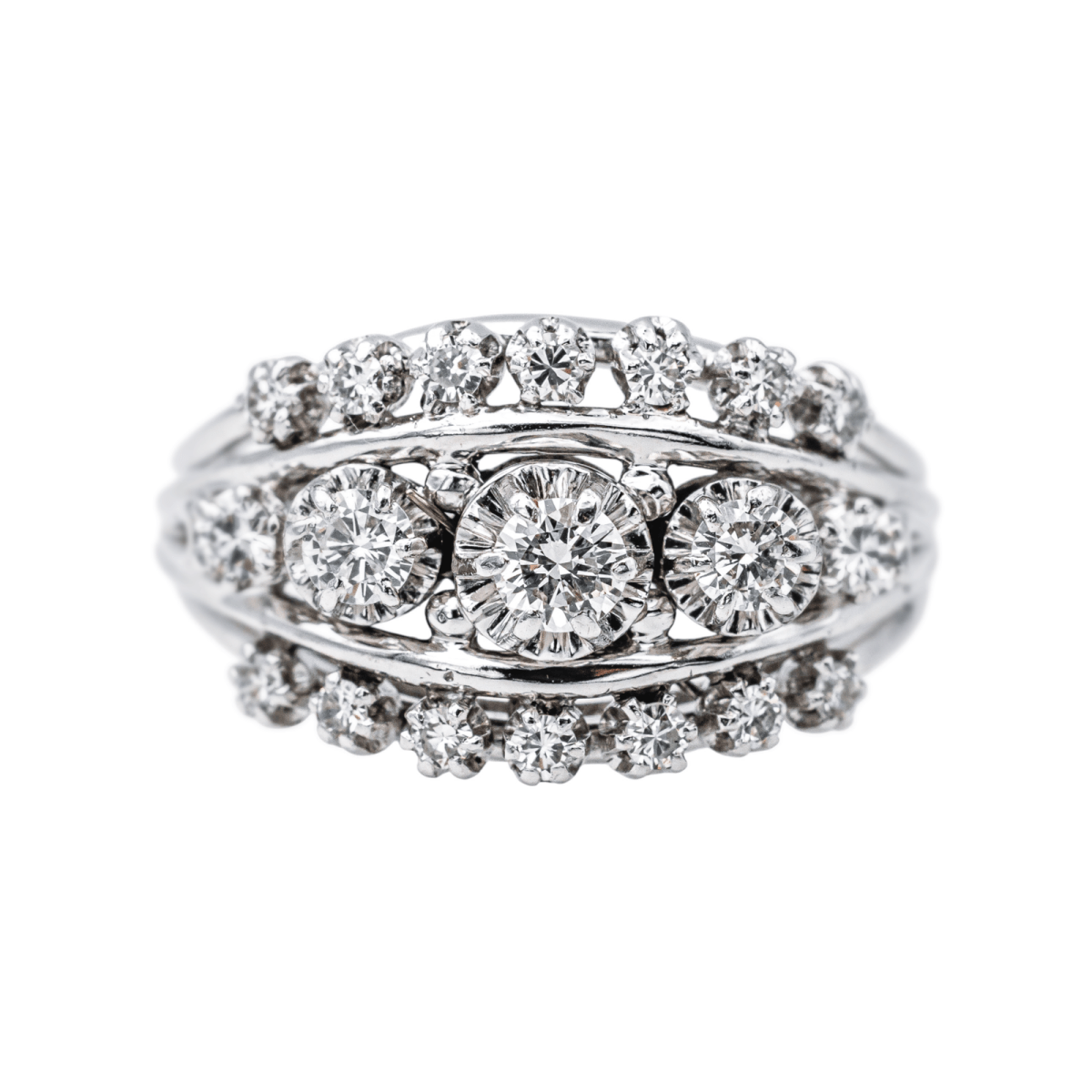 Bague Dôme en or blanc, platine et diamants - Castafiore