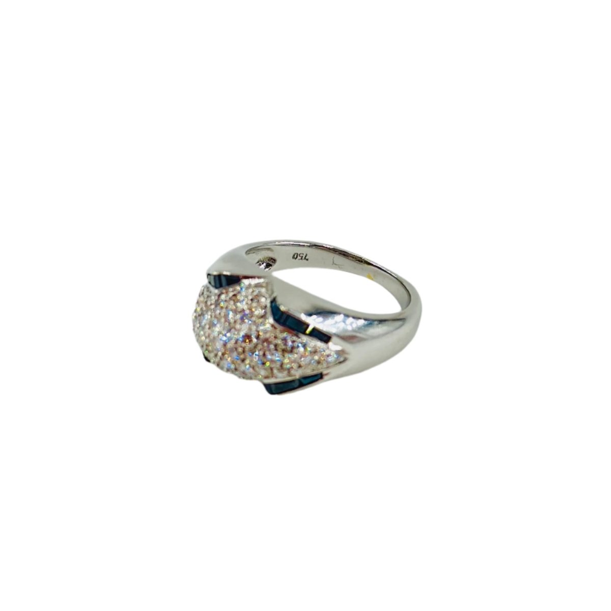 Bague Dôme en or blanc, saphirs et diamants - Castafiore