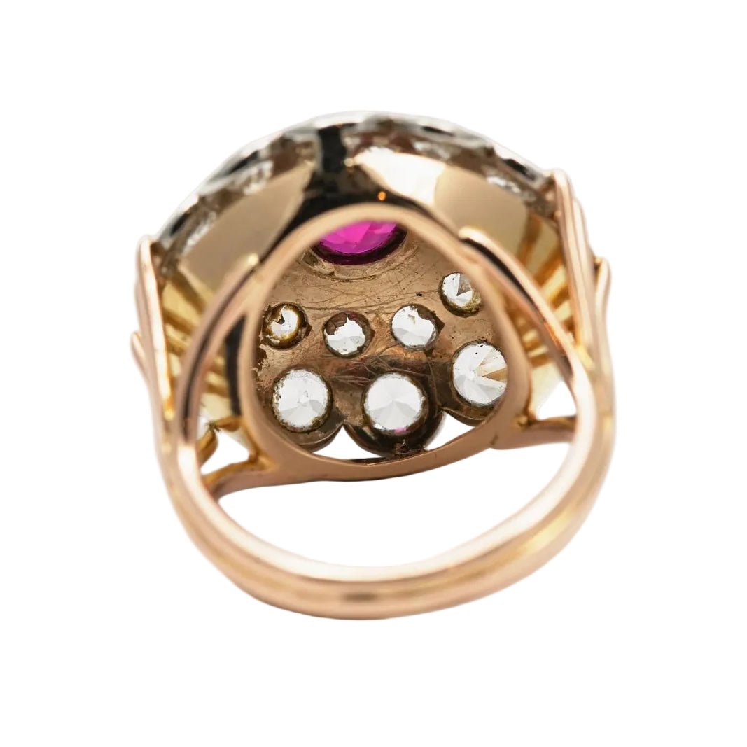 Bague Dôme en or jaune, argent, rubis et saphirs - Castafiore
