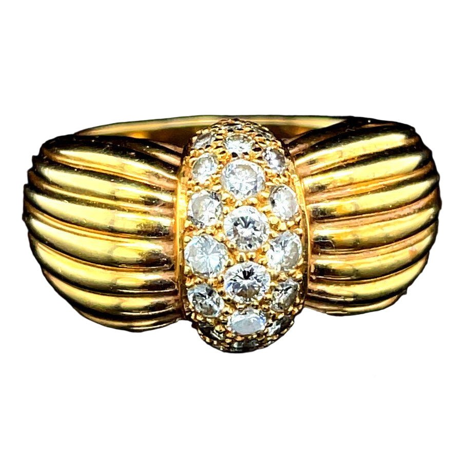 Bague Dôme en or jaune et diamants - Castafiore