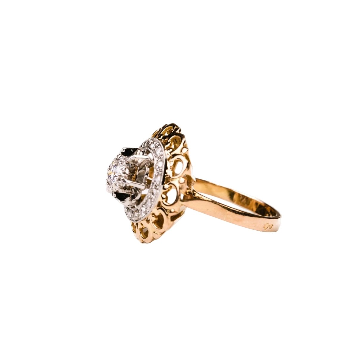Bague Dôme en or jaune, platine et diamants - Castafiore