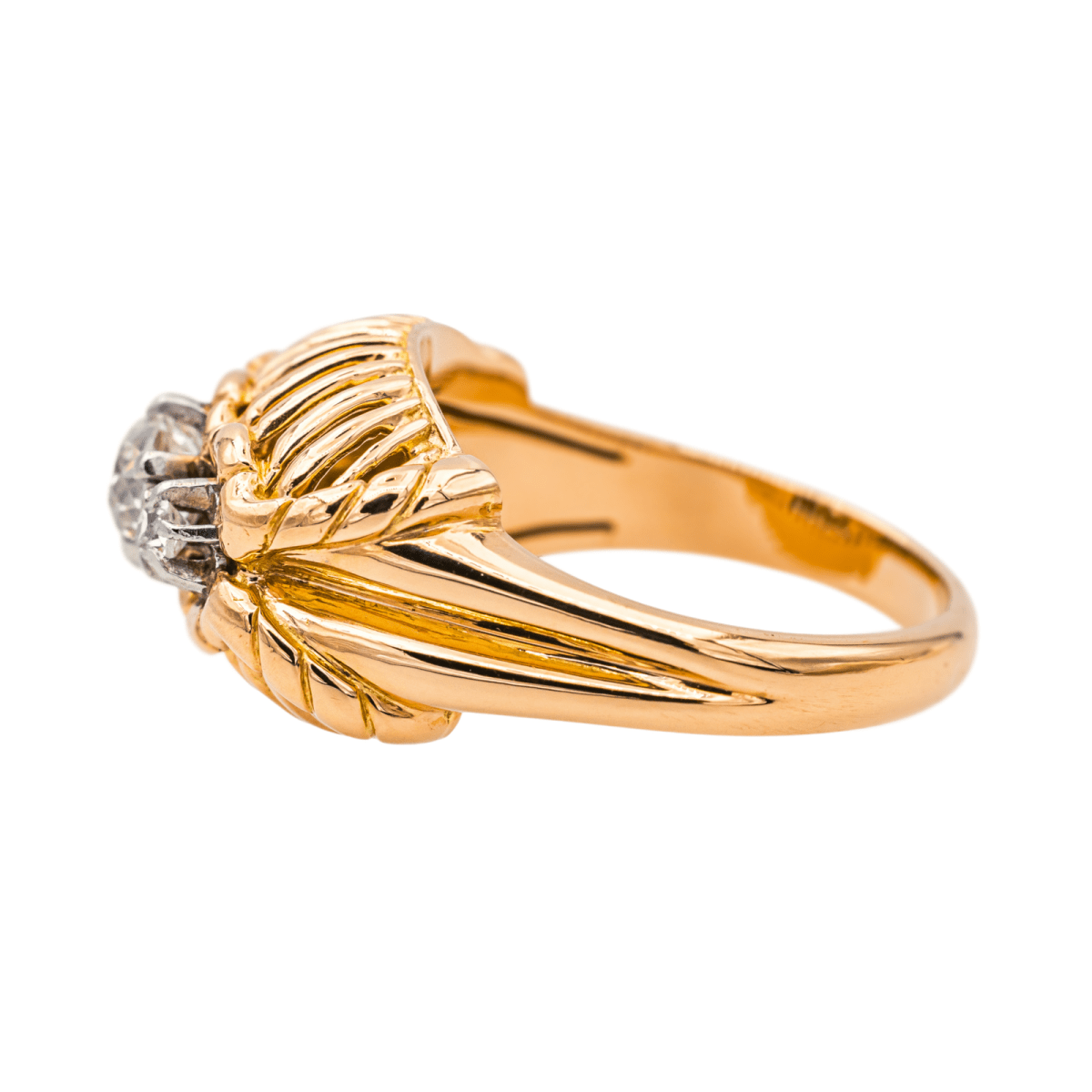 Bague Dôme en or jaune, platine et diamants - Castafiore