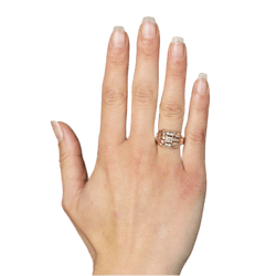 Bague Dôme en or rose et diamants - Castafiore