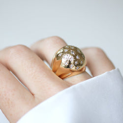 Bague Dôme en or rose et diamants - Castafiore