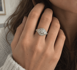 Bague Dôme en platine et diamants - Castafiore
