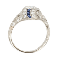 Bague Dôme en platine, saphirs et diamants - Castafiore