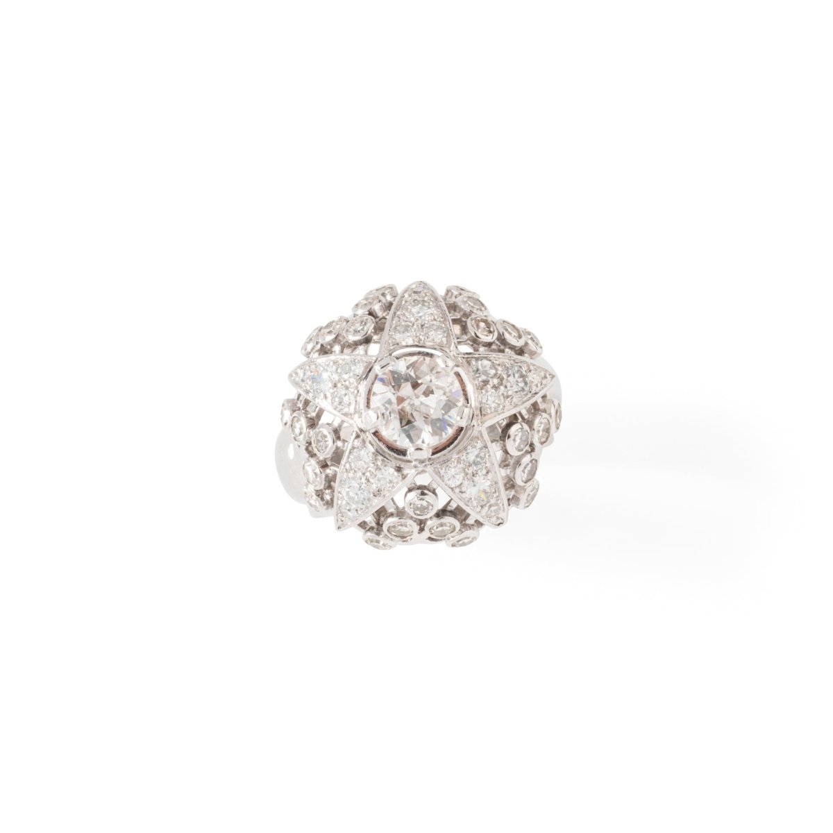 Bague Dôme étoile en or blanc, platine et diamants - Castafiore