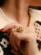 Bague dome fleur or jaune diamants - Castafiore