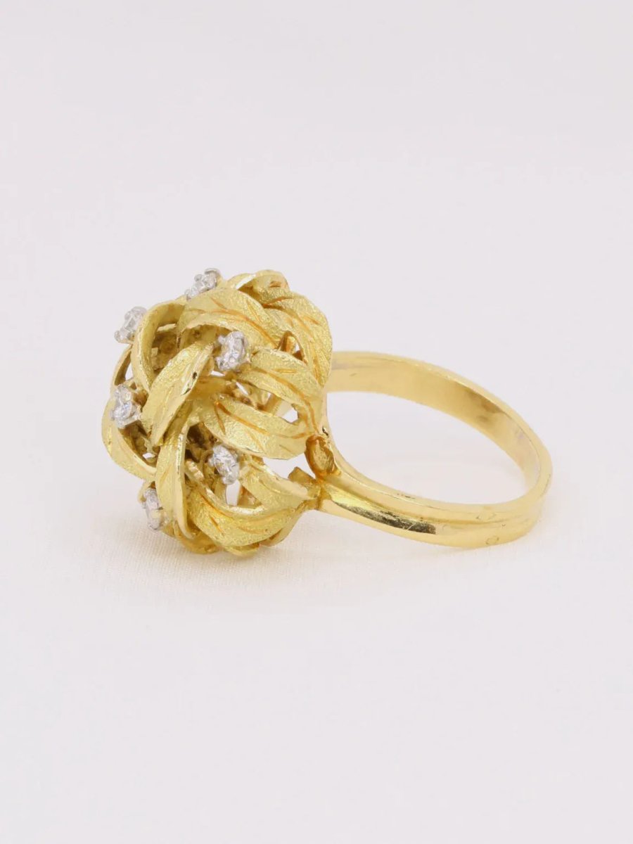 Bague dome fleur or jaune diamants - Castafiore