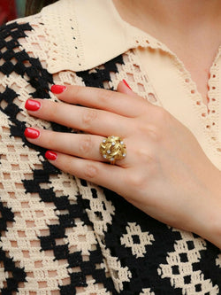 Bague dome fleur or jaune diamants - Castafiore