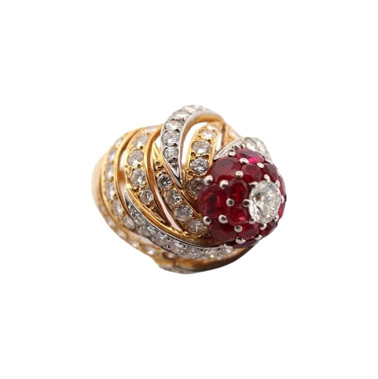 Bague Dôme MARCHAK en or jaune, rubis et diamants - Castafiore