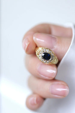 Bague dôme saphir entourage diamants - Castafiore