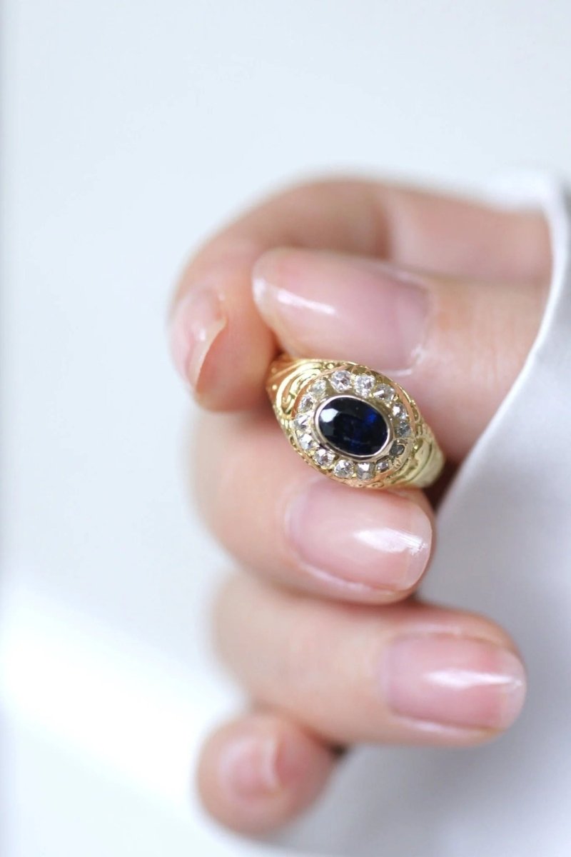 Bague dôme saphir entourage diamants - Castafiore